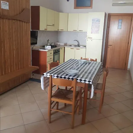 Pineta Lido Apartment *